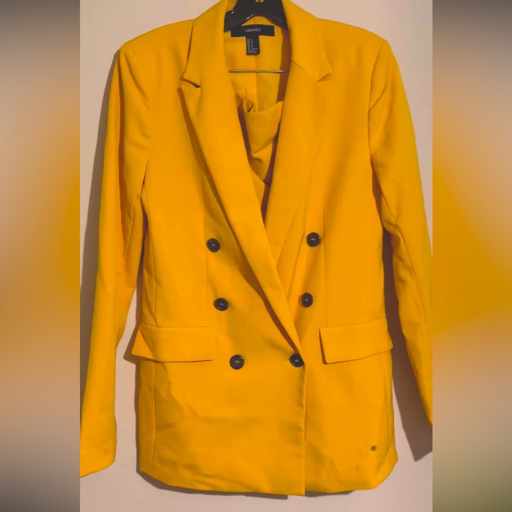 {Forever21} Bright ⭐️ Yellow | Blazer+Short SET